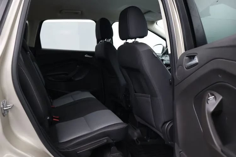 Used 2017 Ford Escape SE w/ Equipment Group 201A AWD/4WD image 18