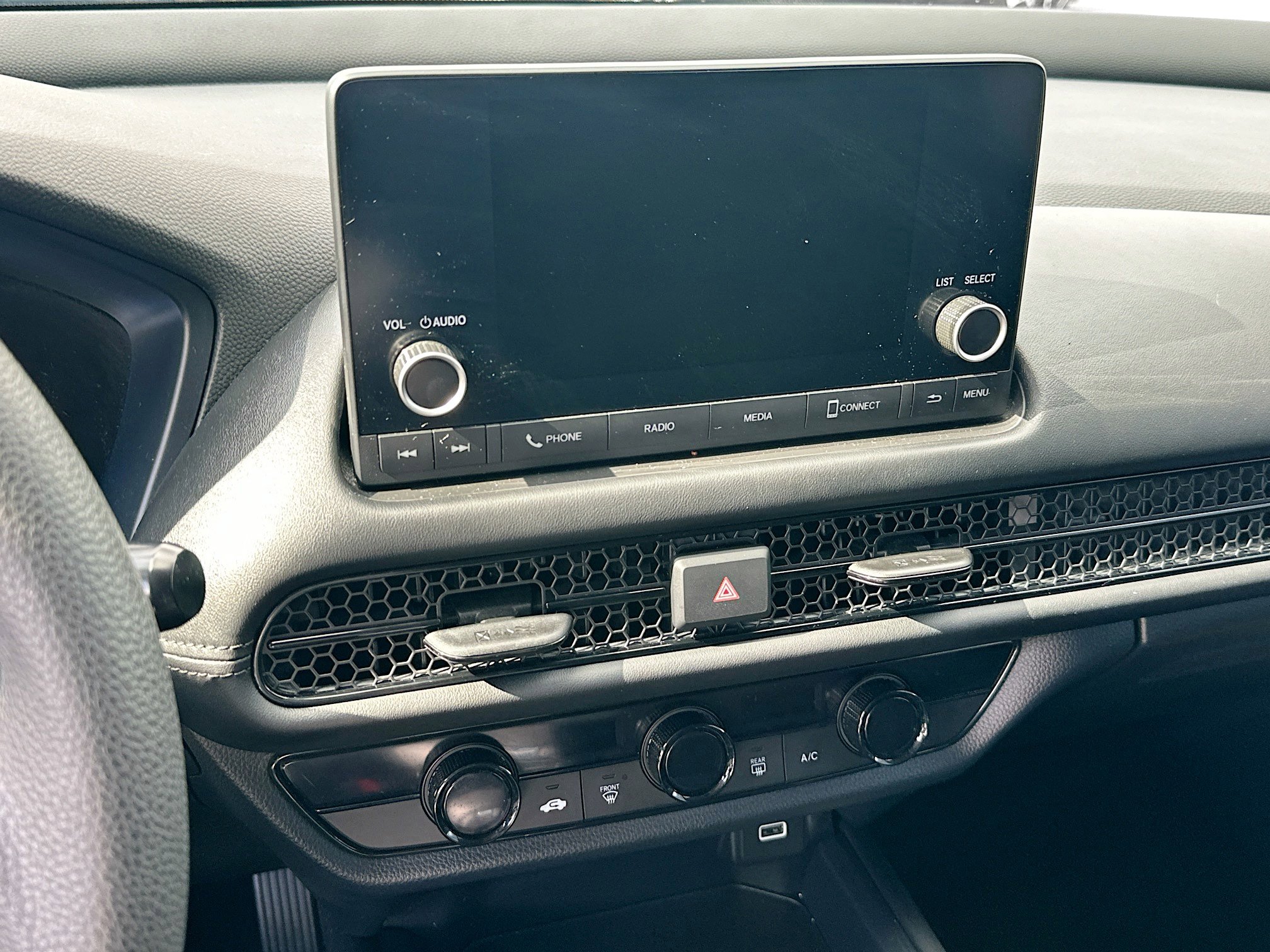 Used 2023 Honda HR-V LX image 9