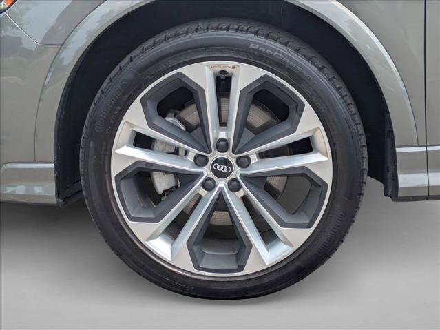 Used 2021 Audi Q3 2.0T Premium w/ Convenience Package AWD/4WD image 24