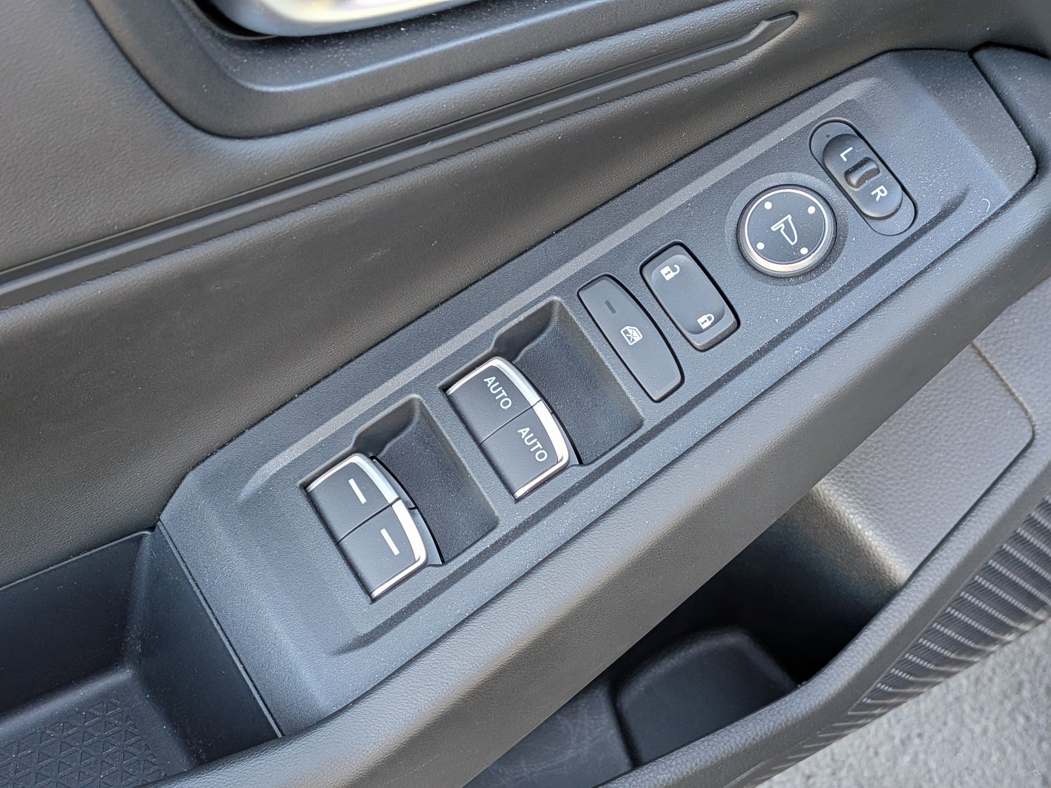 Used 2025 Honda Accord SE image 15