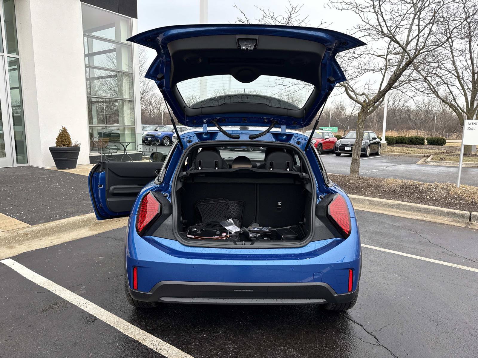 New 2026 MINI Cooper 2-Door Hardtop FWD image 8