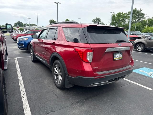 Certified 2022 Ford Explorer XLT w/ Equipment Group 202A AWD/4WD image 5