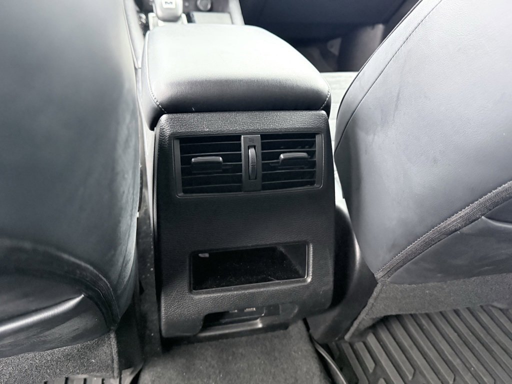 Used 2024 Mitsubishi Outlander SE image 23