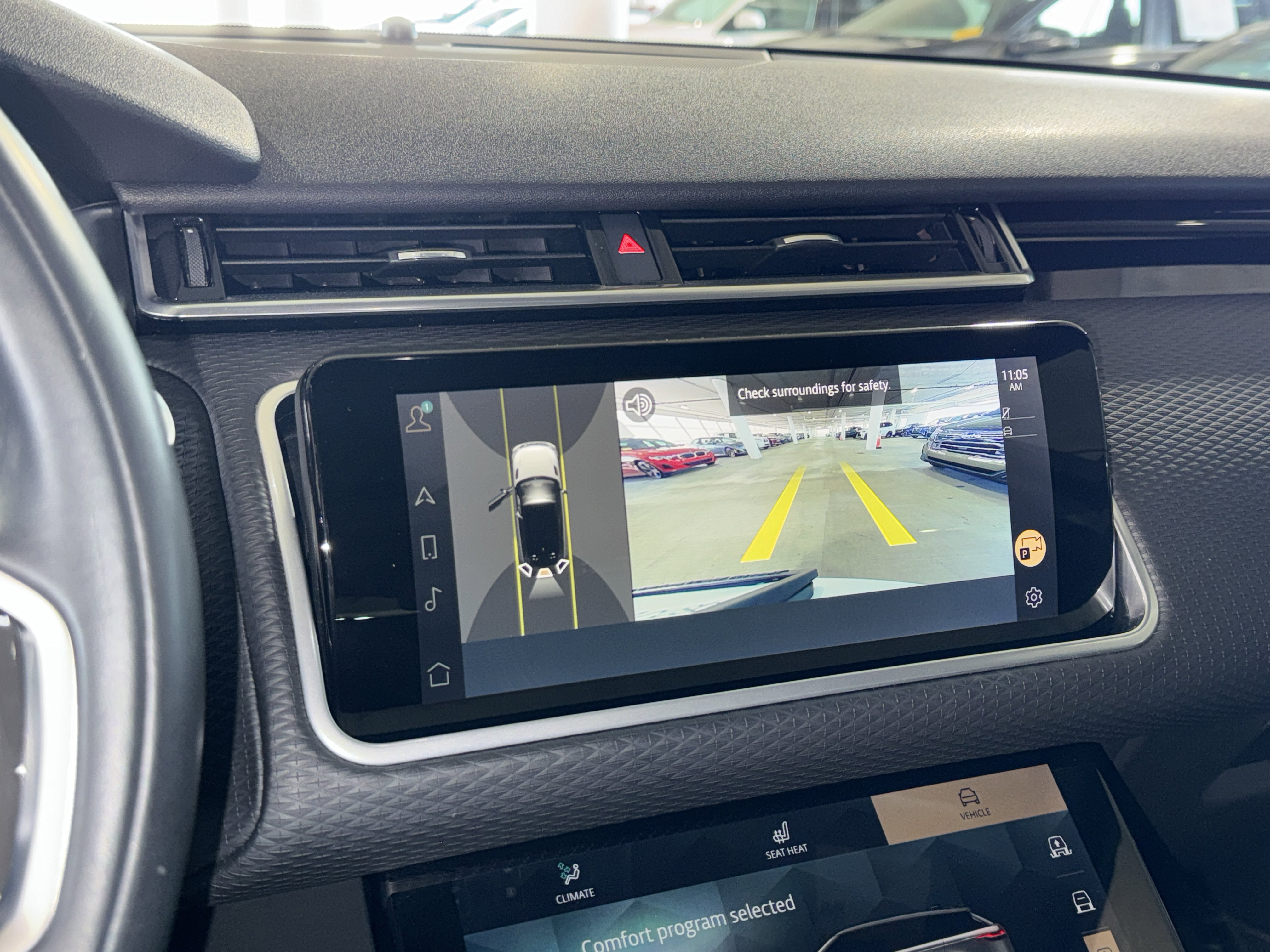 Used 2023 Land Rover Range Rover Velar R-Dynamic S image 25