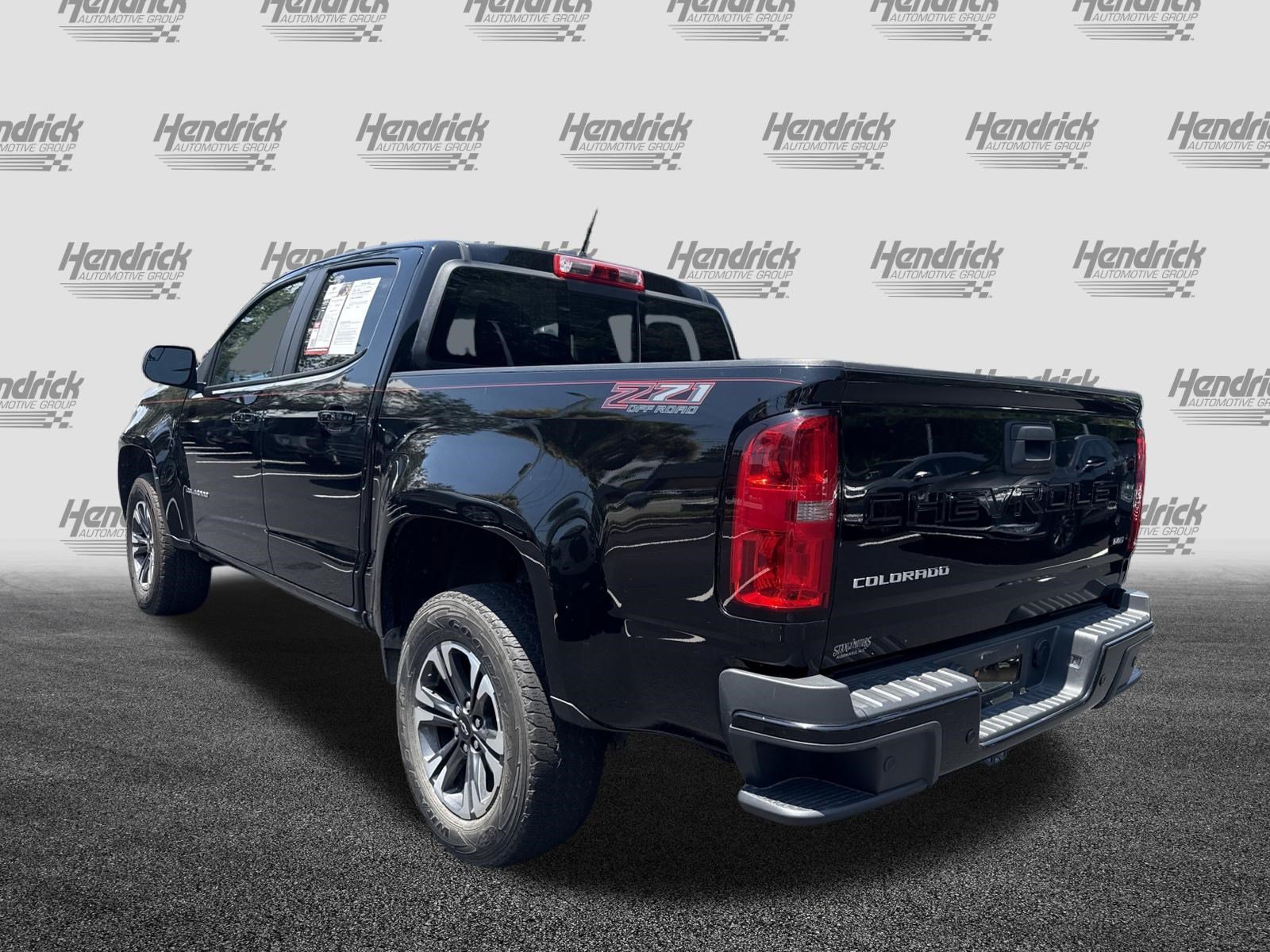 Used 2022 Chevrolet Colorado Z71 AWD/4WD image 9