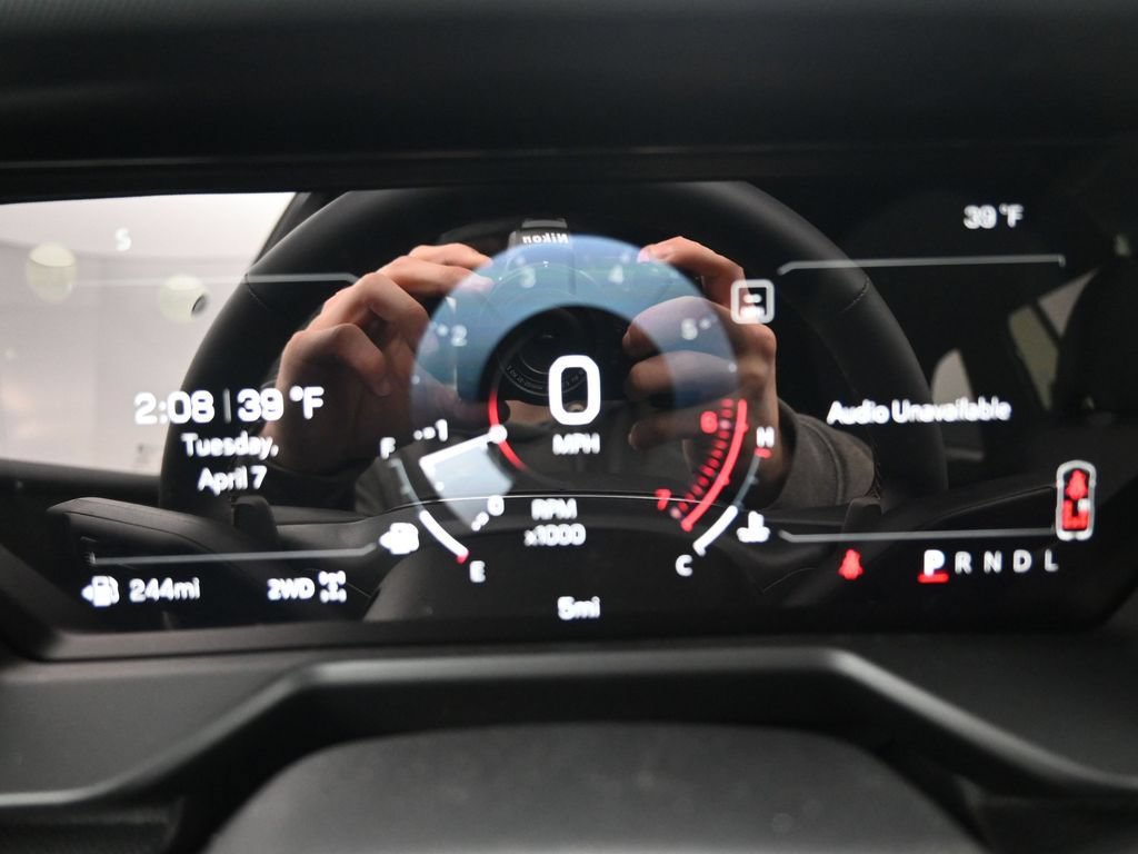 New 2026 GMC Acadia AT4 w/ LPO, Adventure Package AWD/4WD image 14