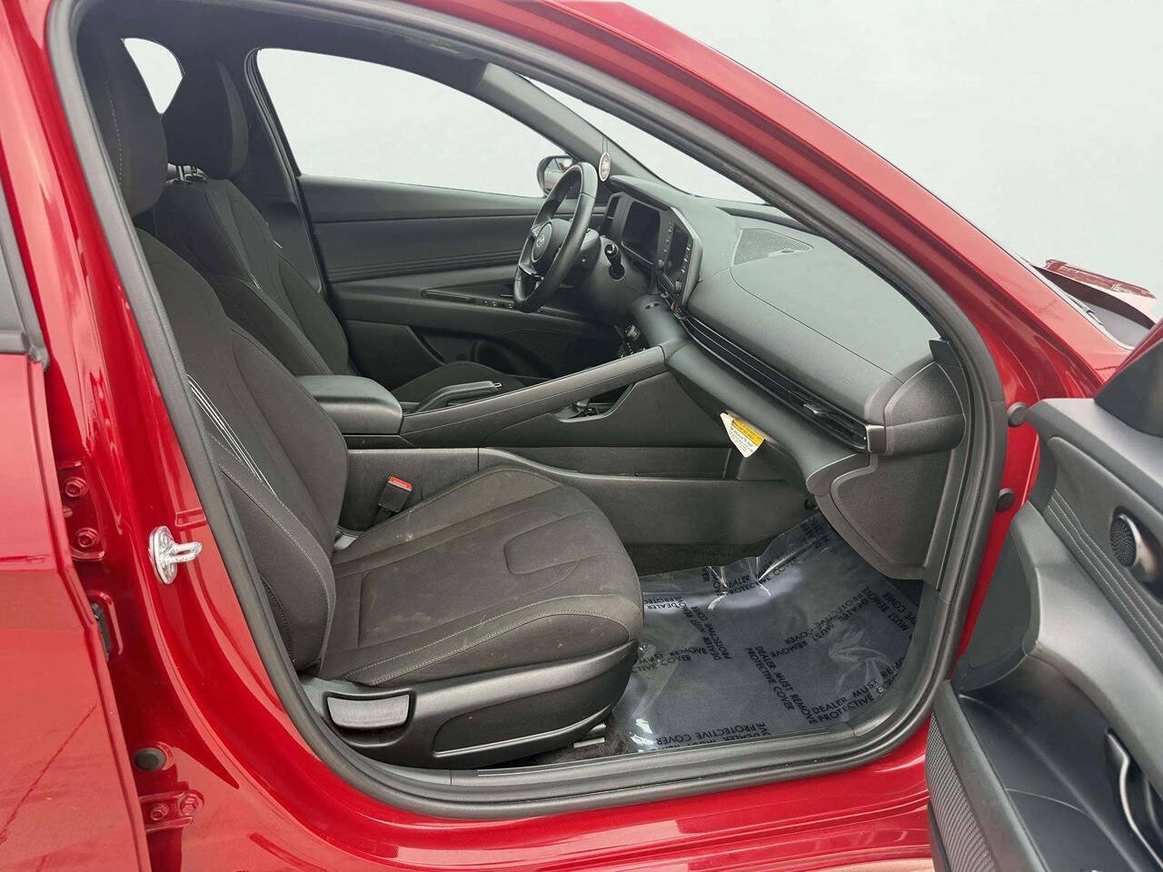 Used 2025 Hyundai Elantra Sport FWD image 12