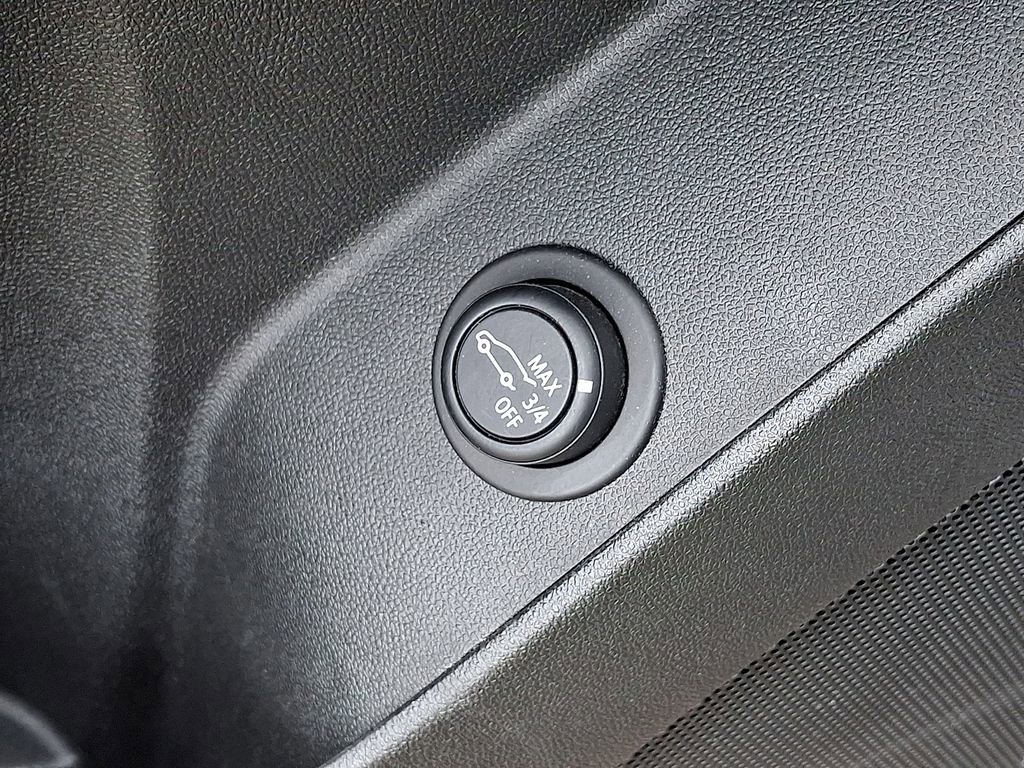 Used 2023 Chevrolet Equinox LT image 26