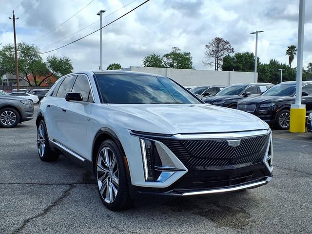 Used 2024 Cadillac Lyriq Luxury w/ Nappa Leather Package AWD/4WD image 20
