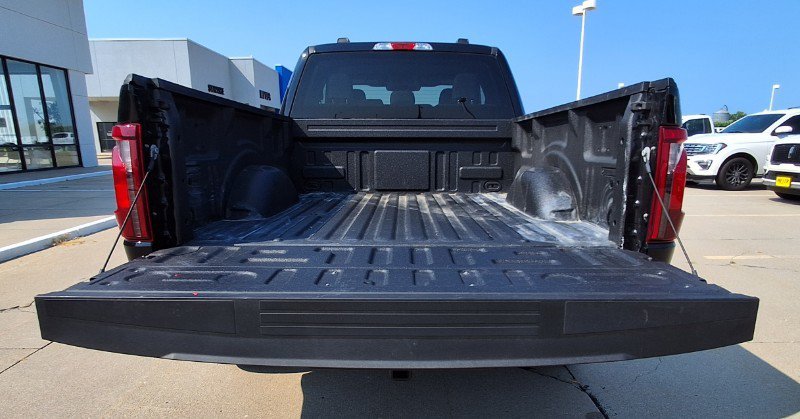 Used 2025 Ford F150 XL w/ Equipment Group 103A High AWD/4WD image 9