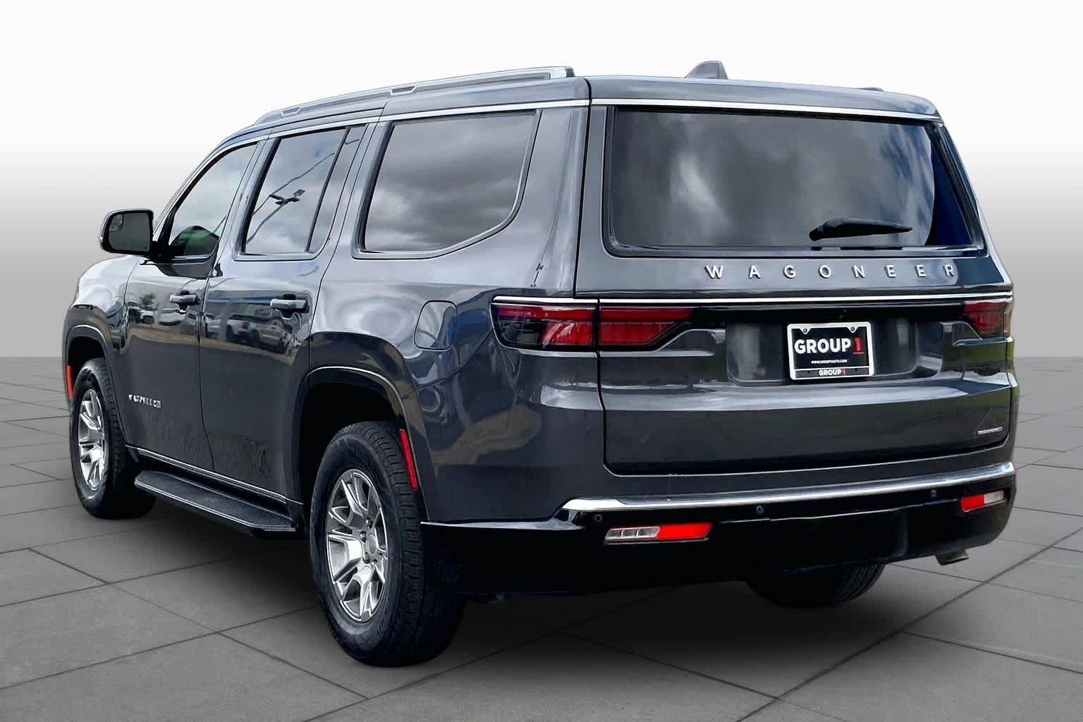 Used 2022 Jeep Wagoneer Series I RWD image 11