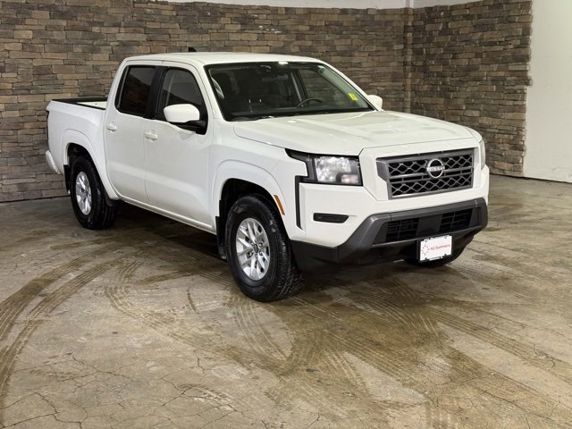 Certified 2024 Nissan Frontier SV image 3
