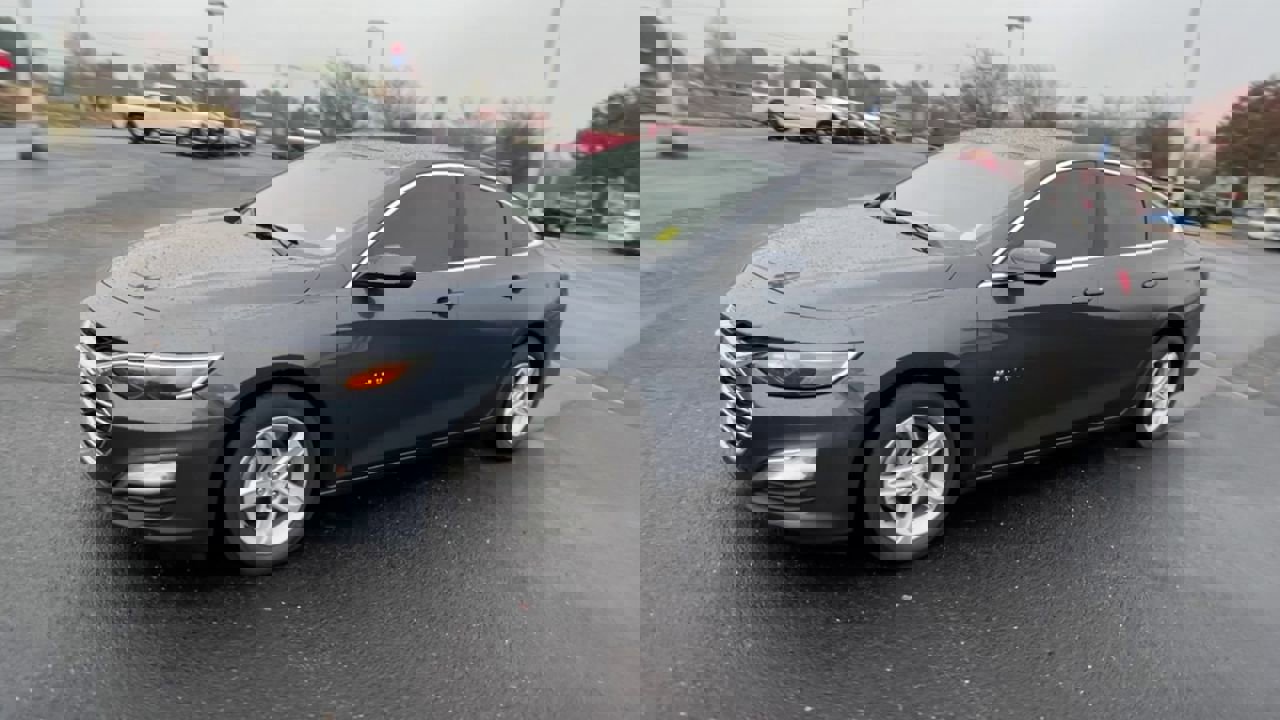 Used 2020 Chevrolet Malibu LS w/ Driver Confidence Package II image 4