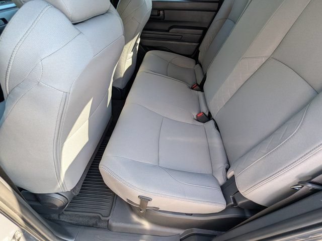 Used 2025 Toyota Tacoma SR5 AWD/4WD image 17