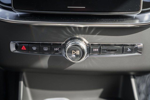 New 2026 Volvo XC90 B6 Ultra w/ Protection Package Premier image 22