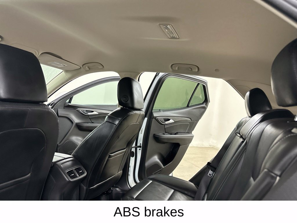 Used 2022 Buick Envision Essence w/ Safety Package AWD/4WD image 31