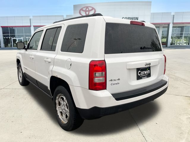 Used 2016 Jeep Patriot Sport w/ Power Value Group AWD/4WD image 3
