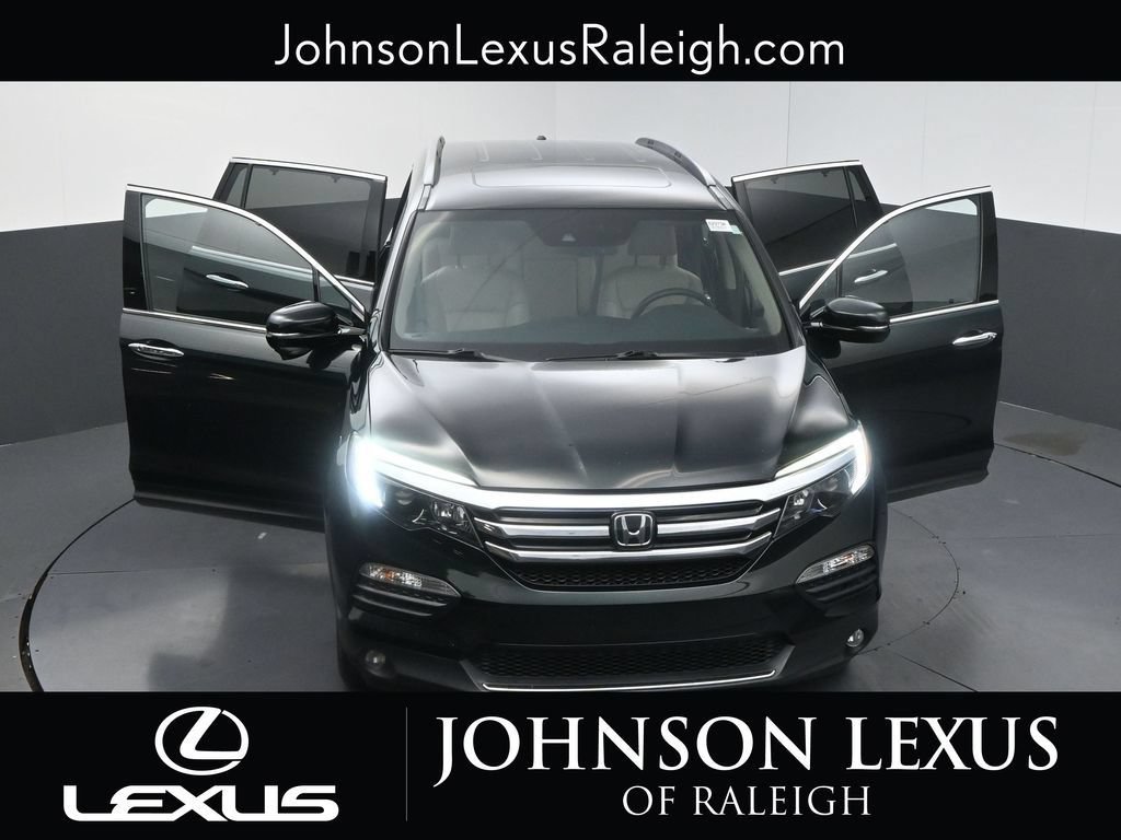 Used 2016 Honda Pilot Touring image 35