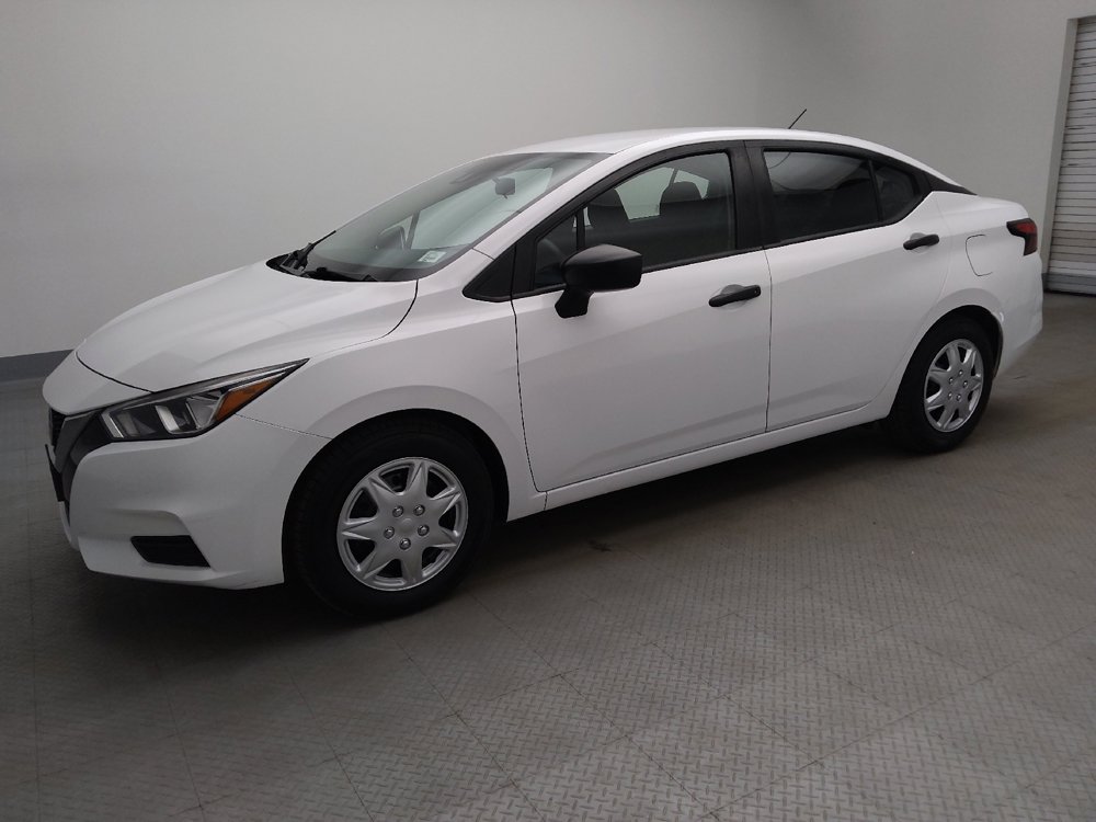 Used 2022 Nissan Versa S FWD image 2