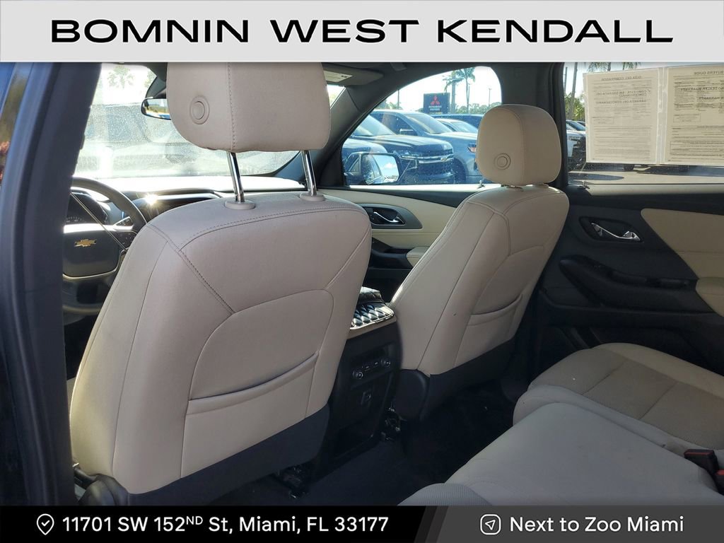 Used 2023 Chevrolet Traverse LS image 18