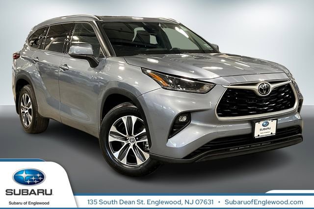 Used 2021 Toyota Highlander XLE