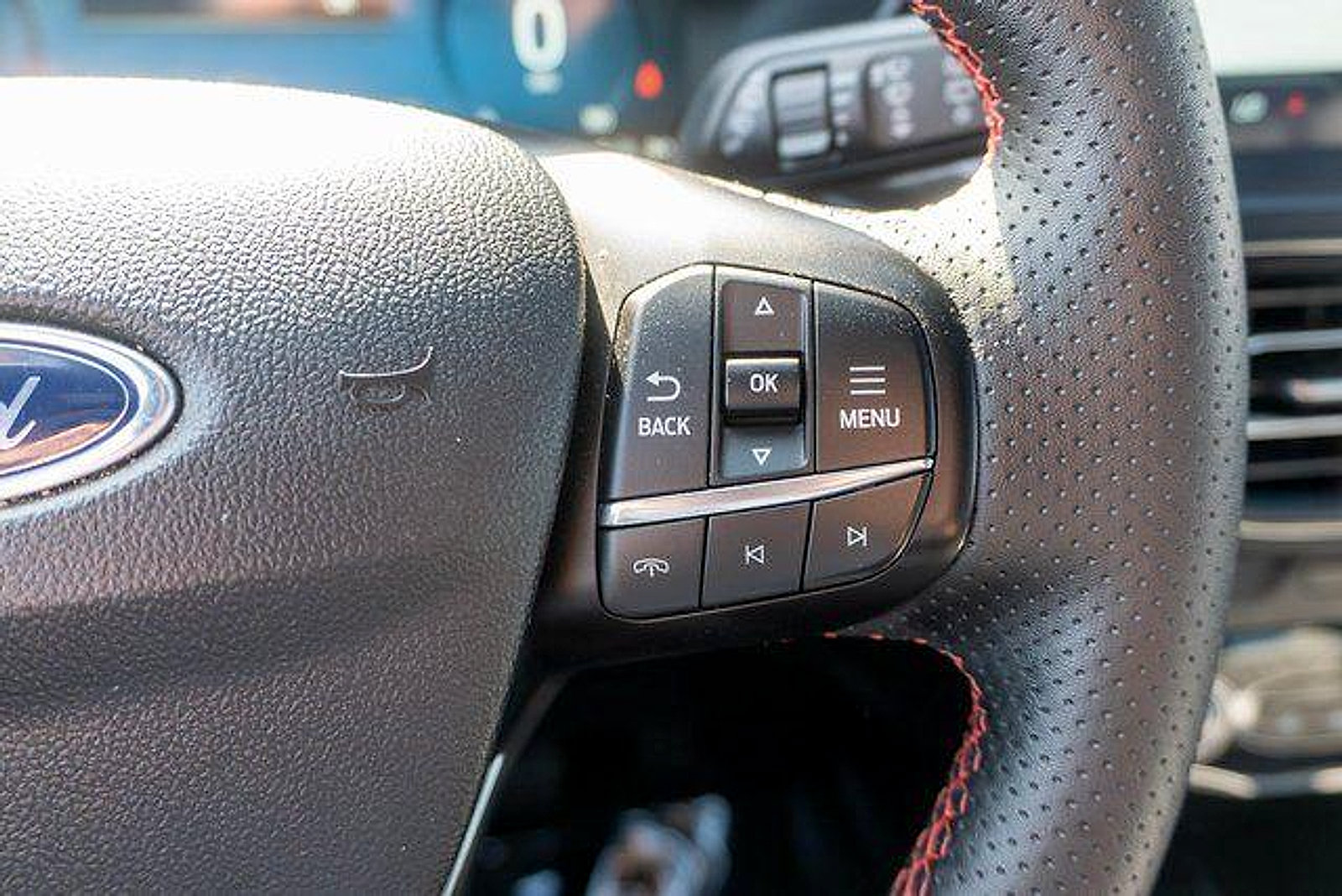 Used 2026 Ford Escape ST-Line Elite w/ Premium Technology Package AWD/4WD image 23