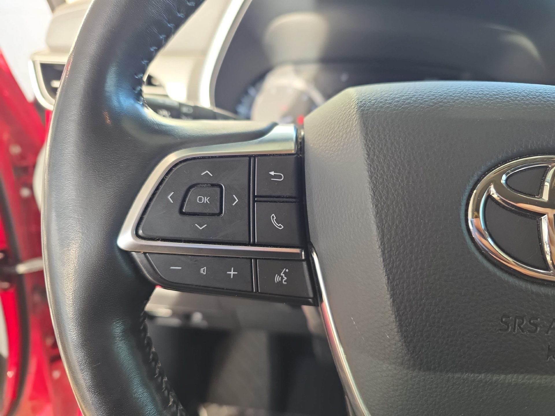 Used 2021 Toyota Highlander Platinum AWD/4WD image 17