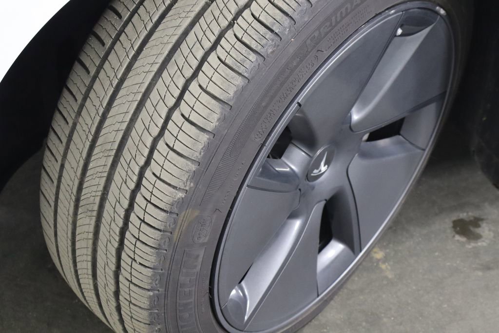 Used 2021 Tesla Model 3 Standard Range Plus RWD image 39