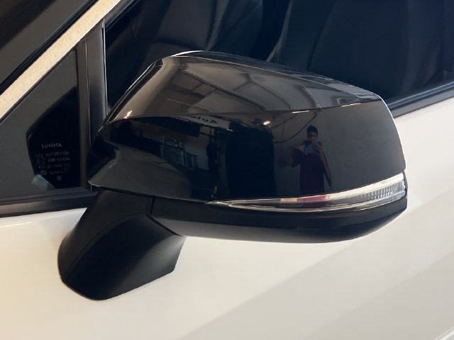 Used 2019 Toyota RAV4 XSE AWD/4WD image 13