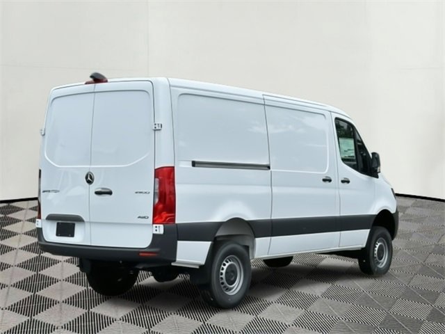 Used 2024 Mercedes-Benz Sprinter 2500 image 9