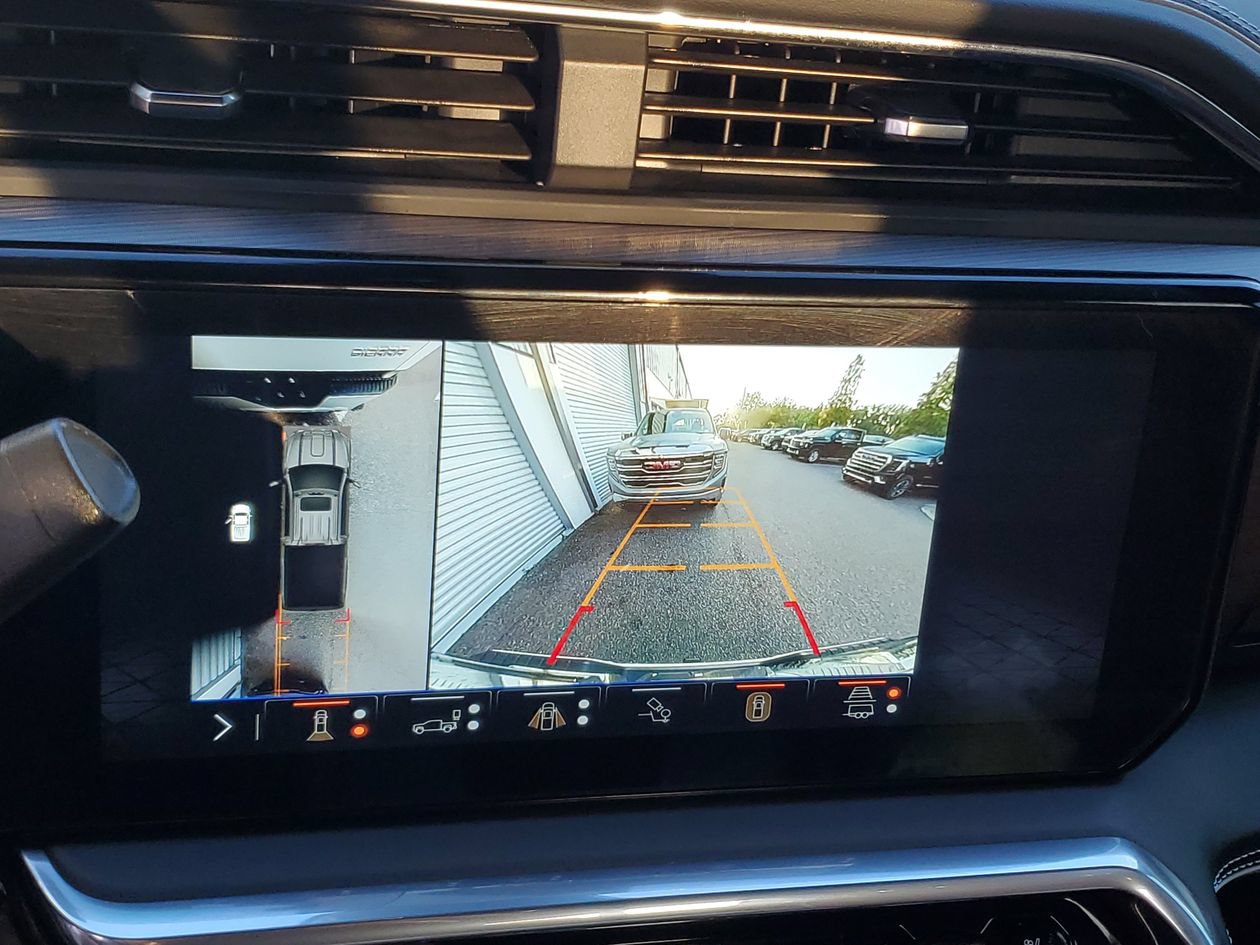 Used 2024 GMC Sierra 2500 Denali Ultimate w/ Max Trailering Package AWD/4WD image 22