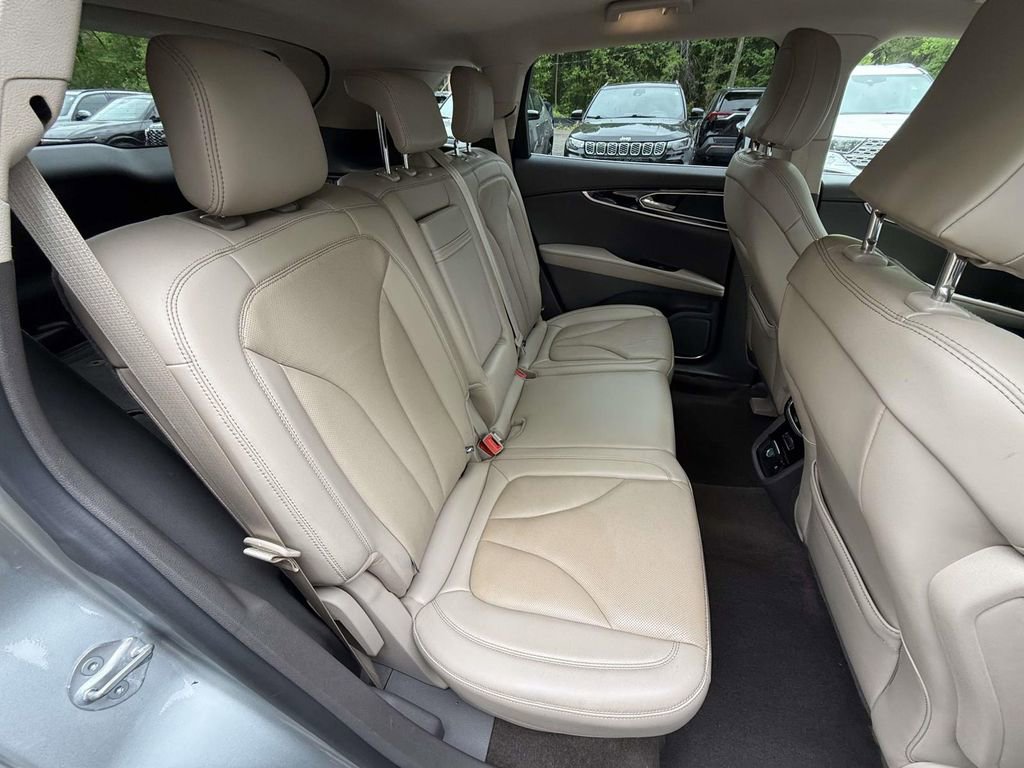 Used 2023 Lincoln Nautilus Reserve AWD/4WD image 10