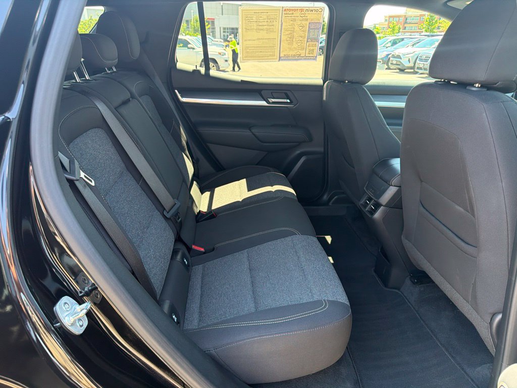 Used 2025 GMC Terrain Elevation AWD/4WD image 14