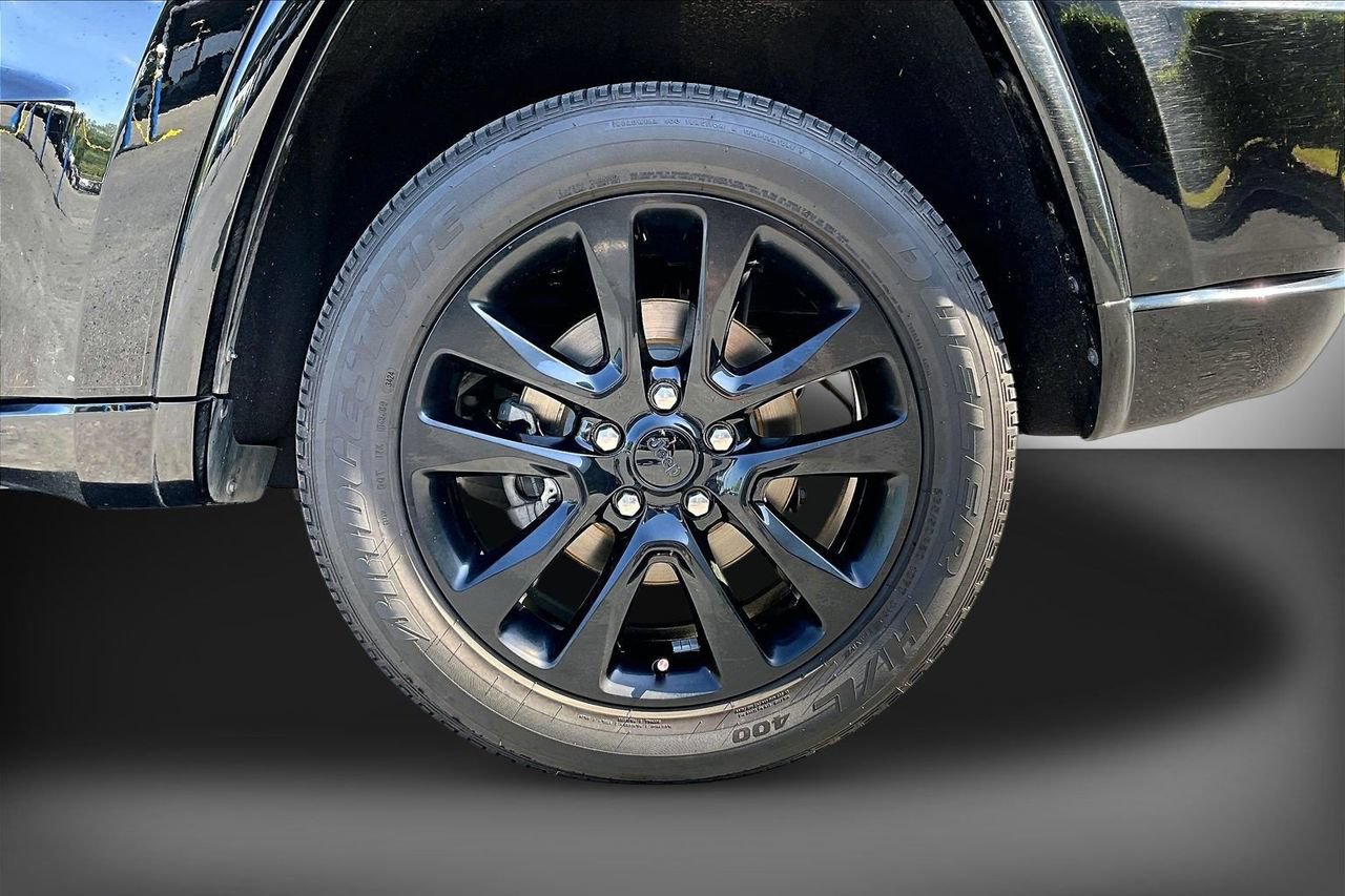 Certified 2020 Jeep Grand Cherokee Altitude AWD/4WD image 32