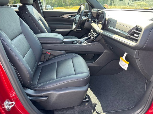 New 2026 Chevrolet Traverse LT w/ Driver Confidence Package FWD image 9