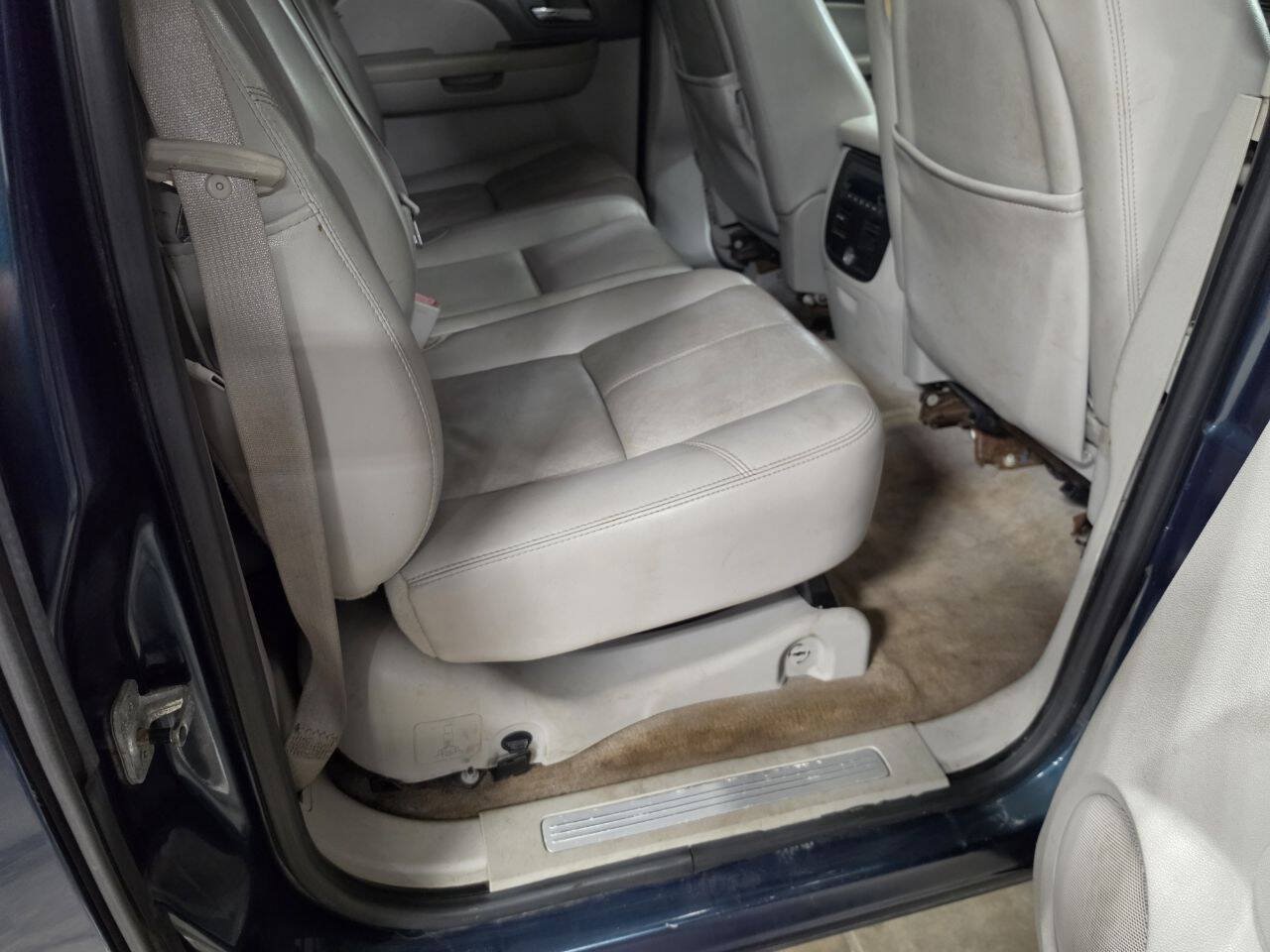 Used 2007 Chevrolet Avalanche LTZ w/ LTZ Preferred Equipment Group AWD/4WD image 15