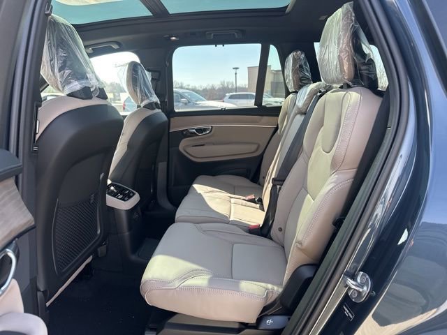 New 2026 Volvo XC90 T8 Ultra w/ Protection Package image 11