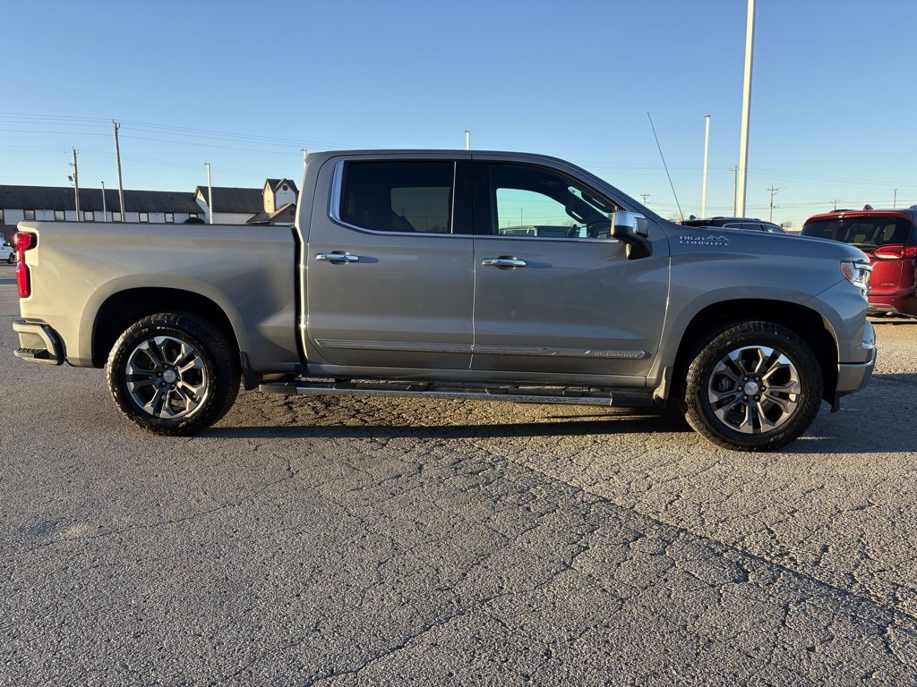 Used 2024 Chevrolet Silverado 1500 High Country image 4