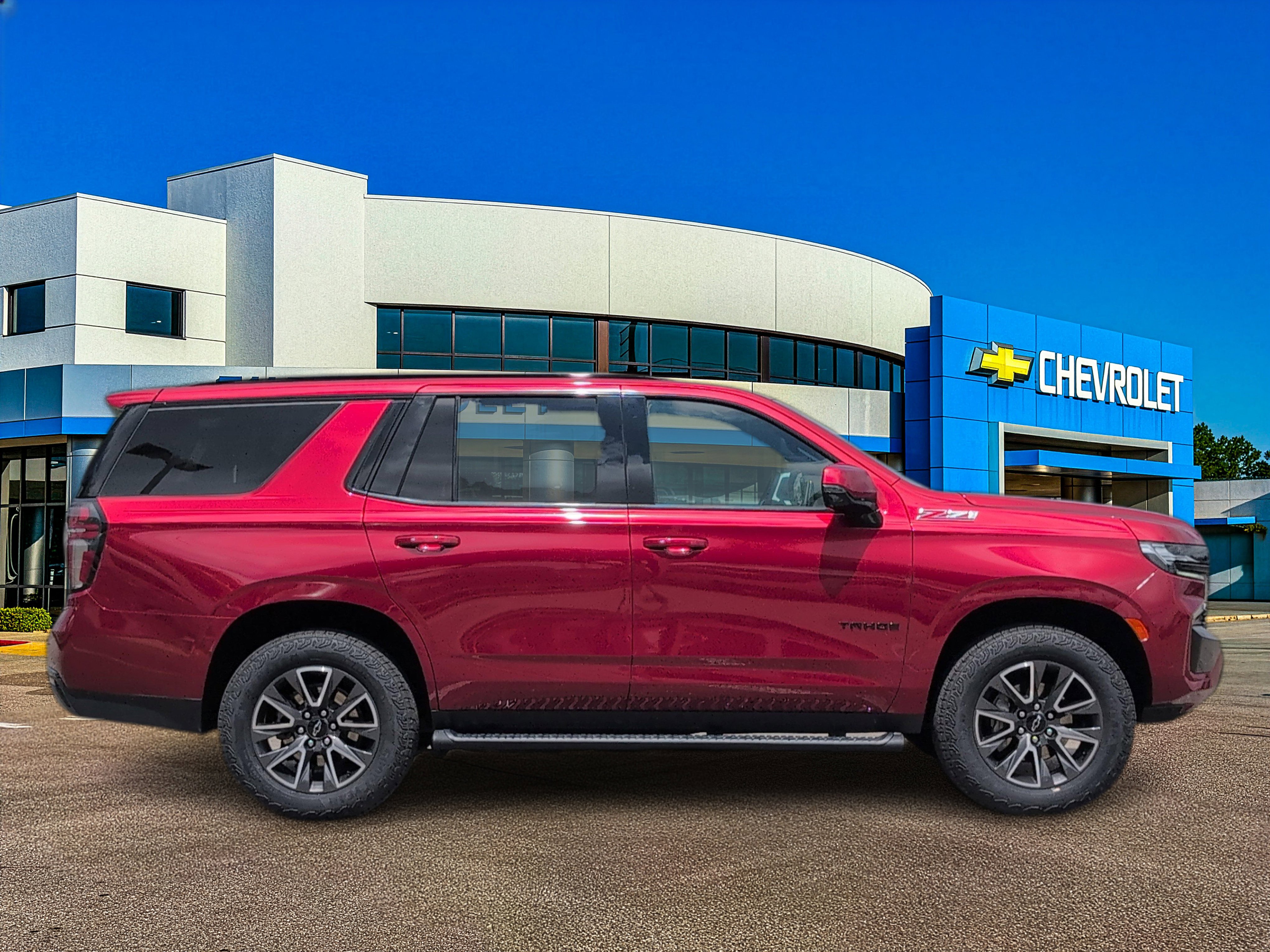 Used 2024 Chevrolet Tahoe Z71 w/ Luxury Package AWD/4WD image 7