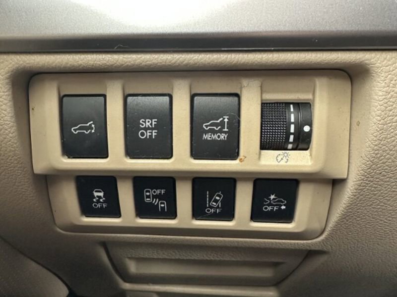 Used 2015 Subaru Outback 2.5i Limited image 24