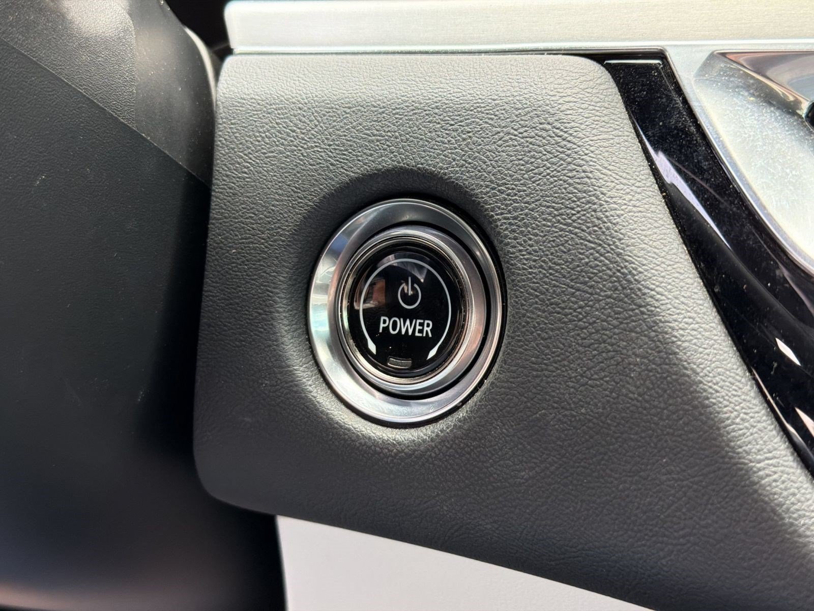 Certified 2024 Cadillac Lyriq Sport RWD image 15