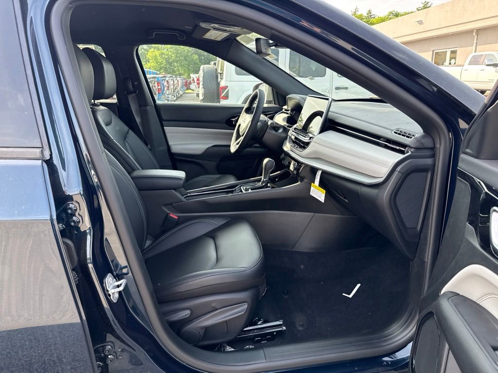 New 2026 Jeep Compass Limited AWD/4WD image 25