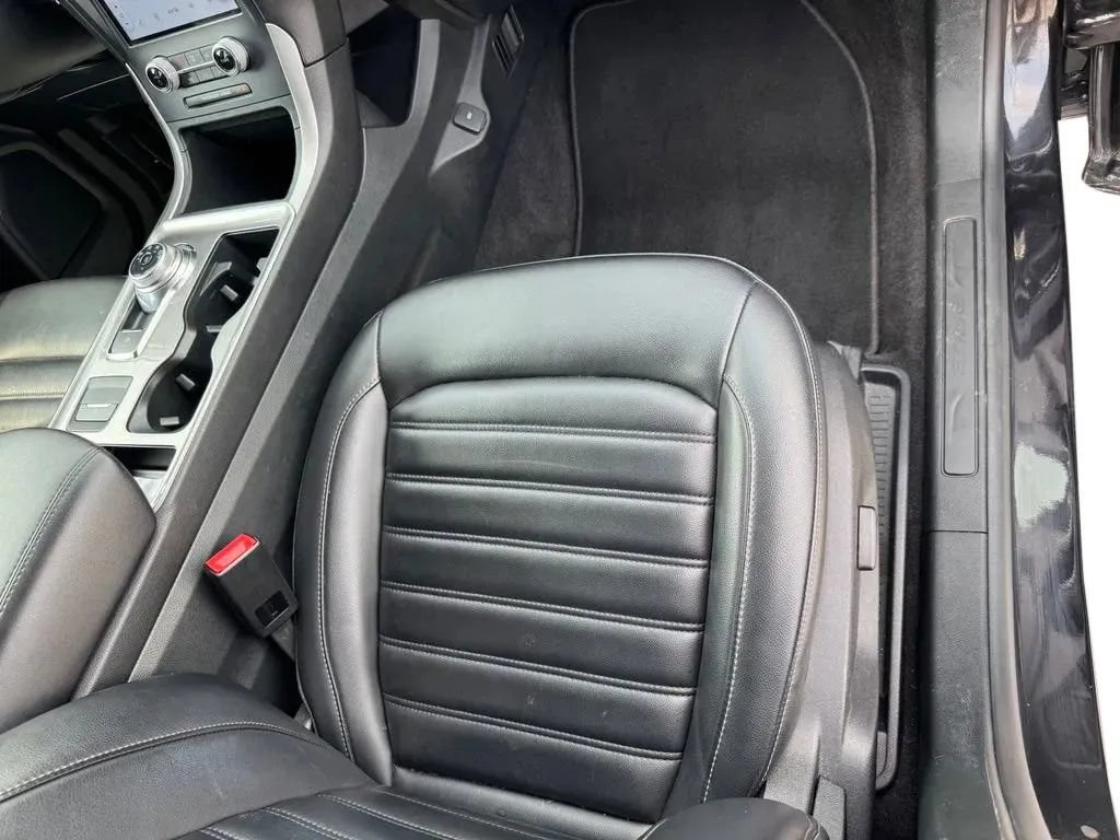 Used 2024 Ford Edge SEL AWD/4WD image 14
