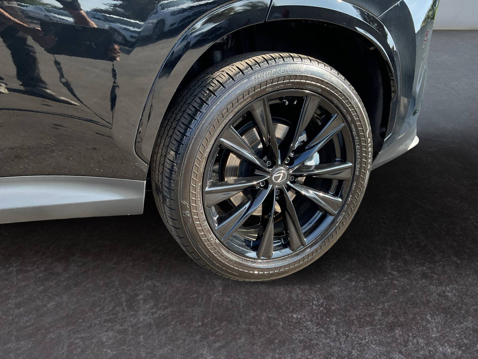 Used 2024 Lexus NX 450h+ F Sport w/ Vision Package image 10