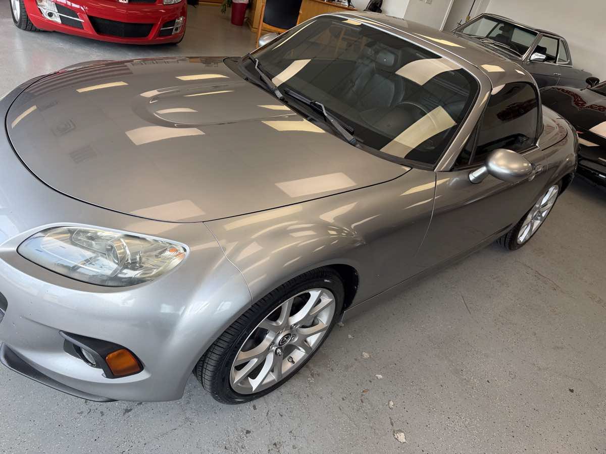 Used 2015 MAZDA MX-5 Miata Grand Touring w/ Premium Package RWD image 5