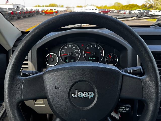 Used 2010 Jeep Liberty Sport w/ Popular Equipment Group AWD/4WD image 22