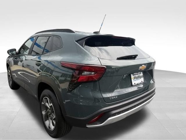 Used 2026 Chevrolet Trax LT FWD image 10