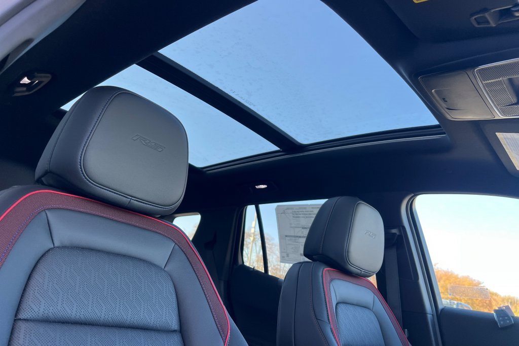 New 2026 Chevrolet Equinox RS w/ Convenience Package III image 14