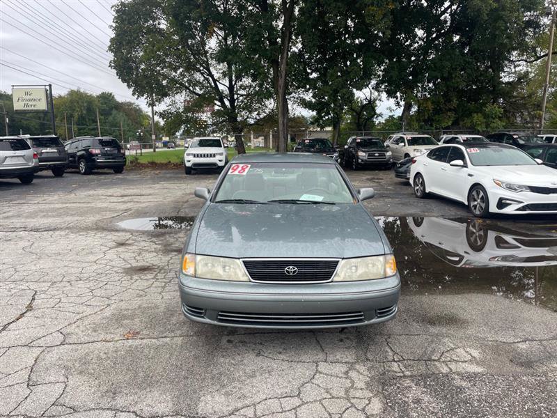 Used 1998 Toyota Avalon XL FWD image 2