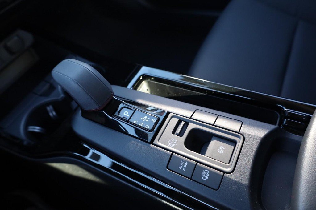 New 2026 Toyota Prius Plug-In Hybrid FWD image 16